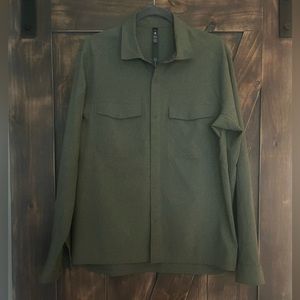 Lululemon Men’s Buttondown